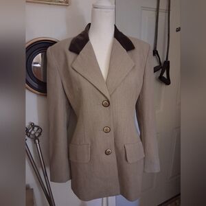 English Riding StyleWomen's Tan Wool Twill Blazer w Brown Velvet Collar Sz 4 20$